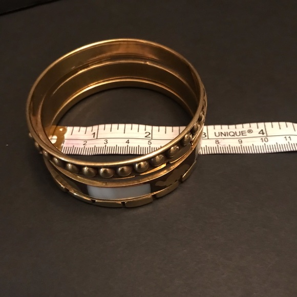 Elephant Design Multi Bangle Set - Picture 4 of 5